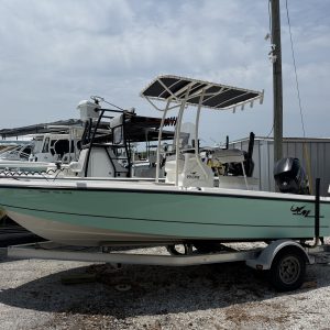 2017 Mako 19 CPX